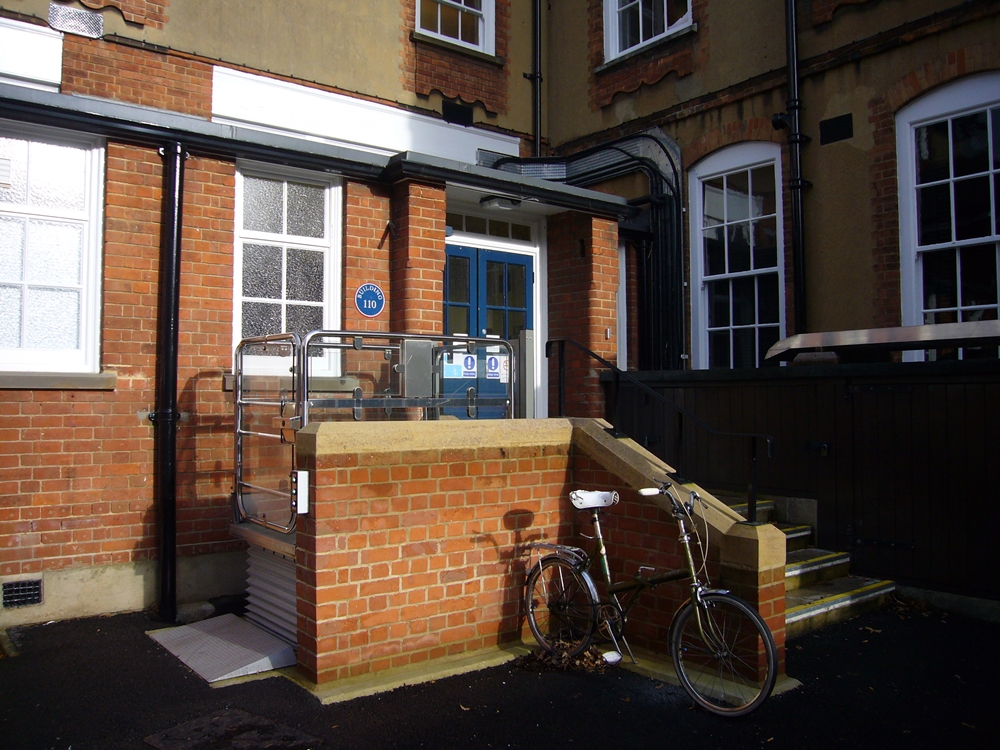 21 Banbury Road Access Guide