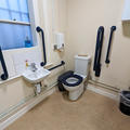 13 Bevington Road - Toilets - (2 of 4)