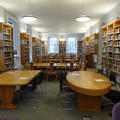Philosophy and Theology Faculties Library - Reading rooms - (4 of 6) - First floor desks