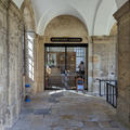 Queens - Porters' Lodge - (2 of 8) - Main entrance