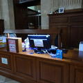 Lincoln - Library - (5 of 16) - Reception desk  